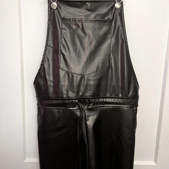 BLACK FAUX LEATHER OVERALLS SIZE SMALL - Picture 9 of 10